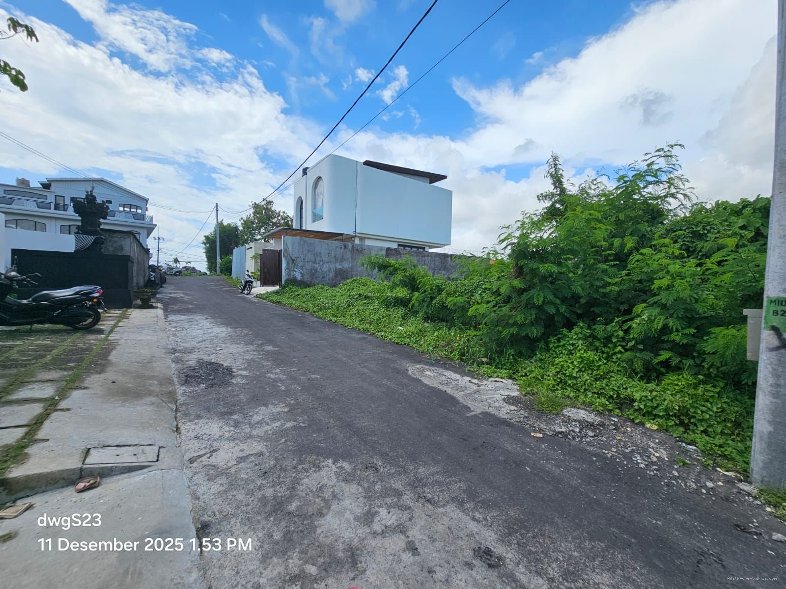 Tanah komersil tumbak bayuh