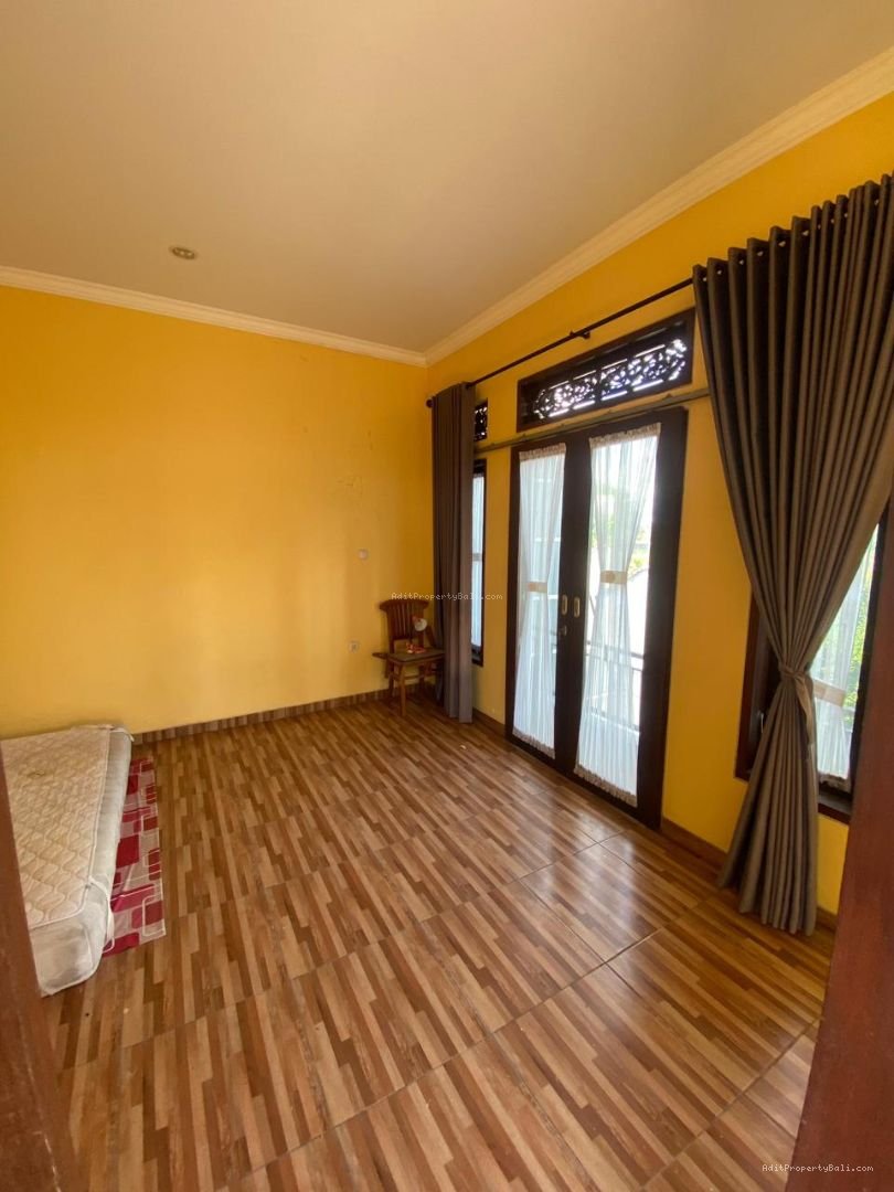 Rumah lantai 2 dalung