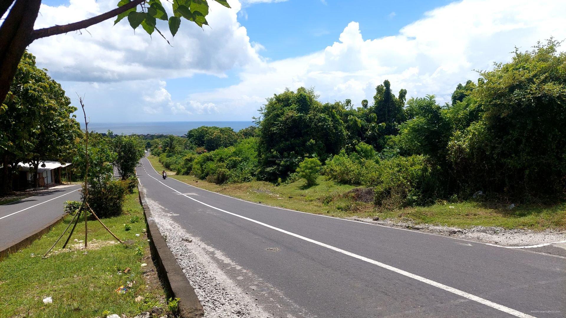 Tanah komersil nusa dua selatan