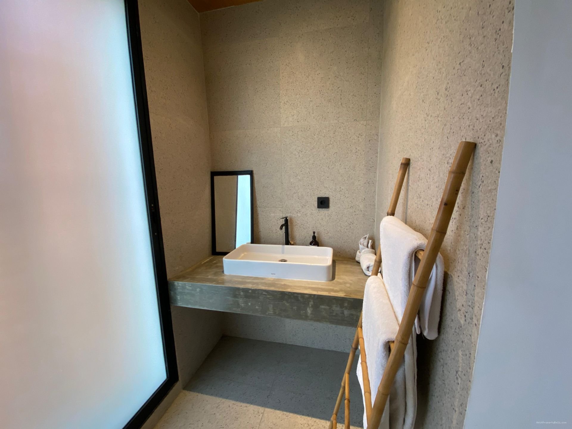 Villa dekat pantai cemagi