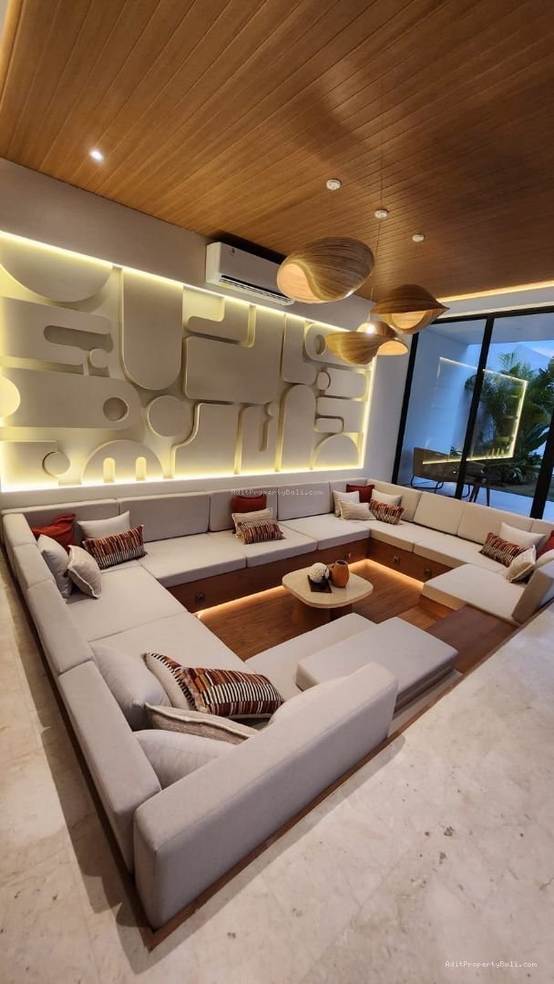 Luxury villa bumbak umalas