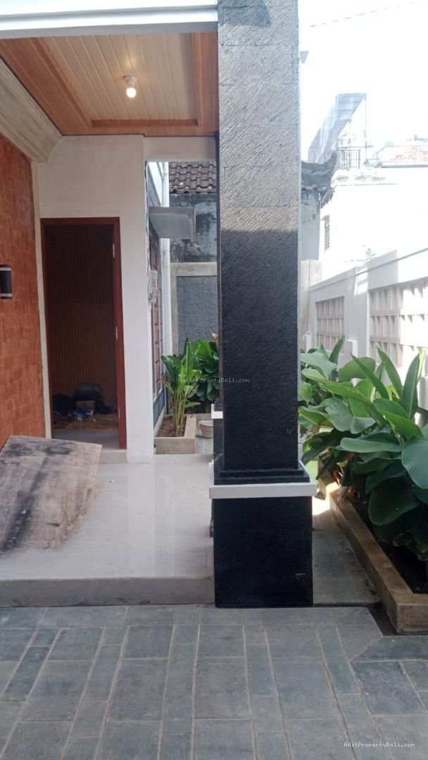 rumah lantai 2 dalung bali