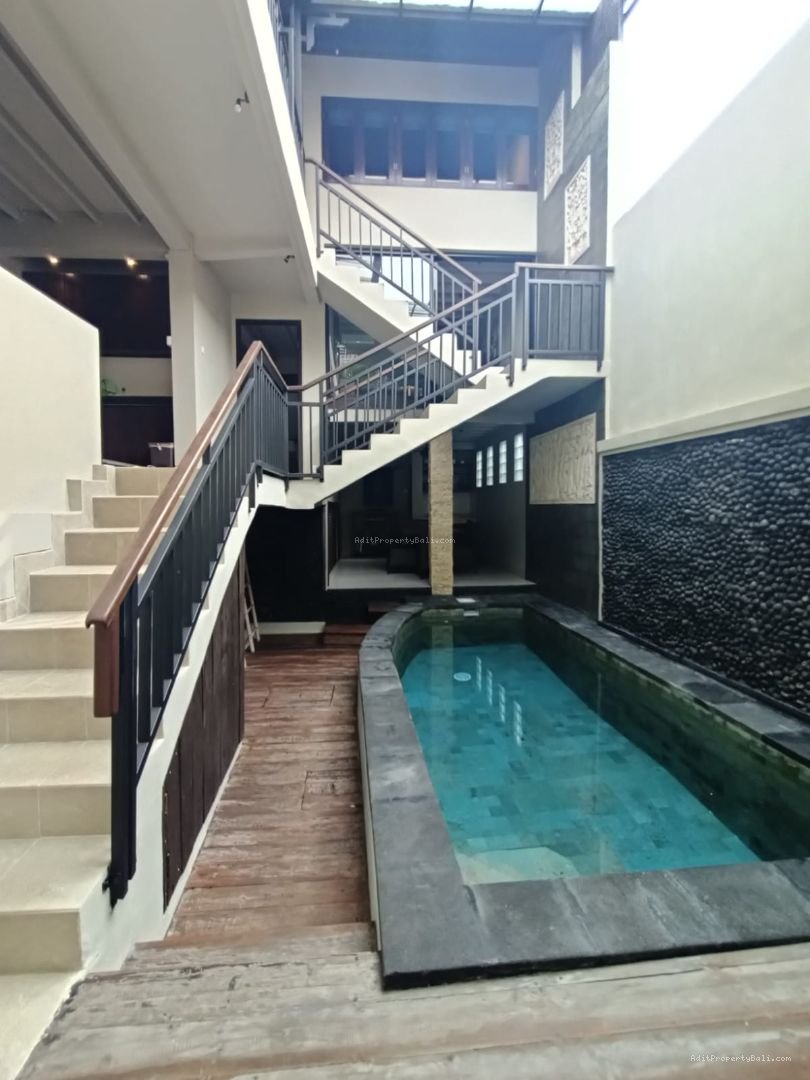 rumah semi villa muding