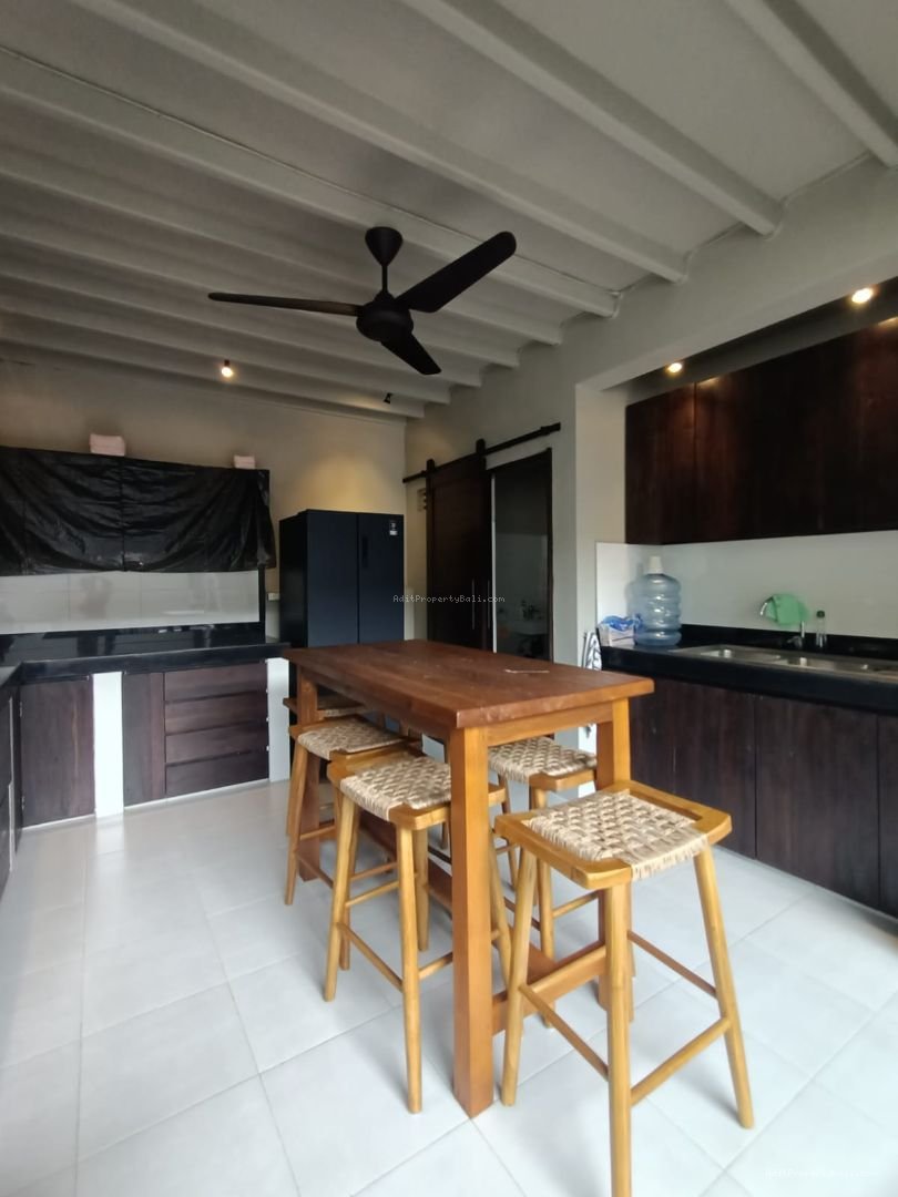 rumah semi villa muding