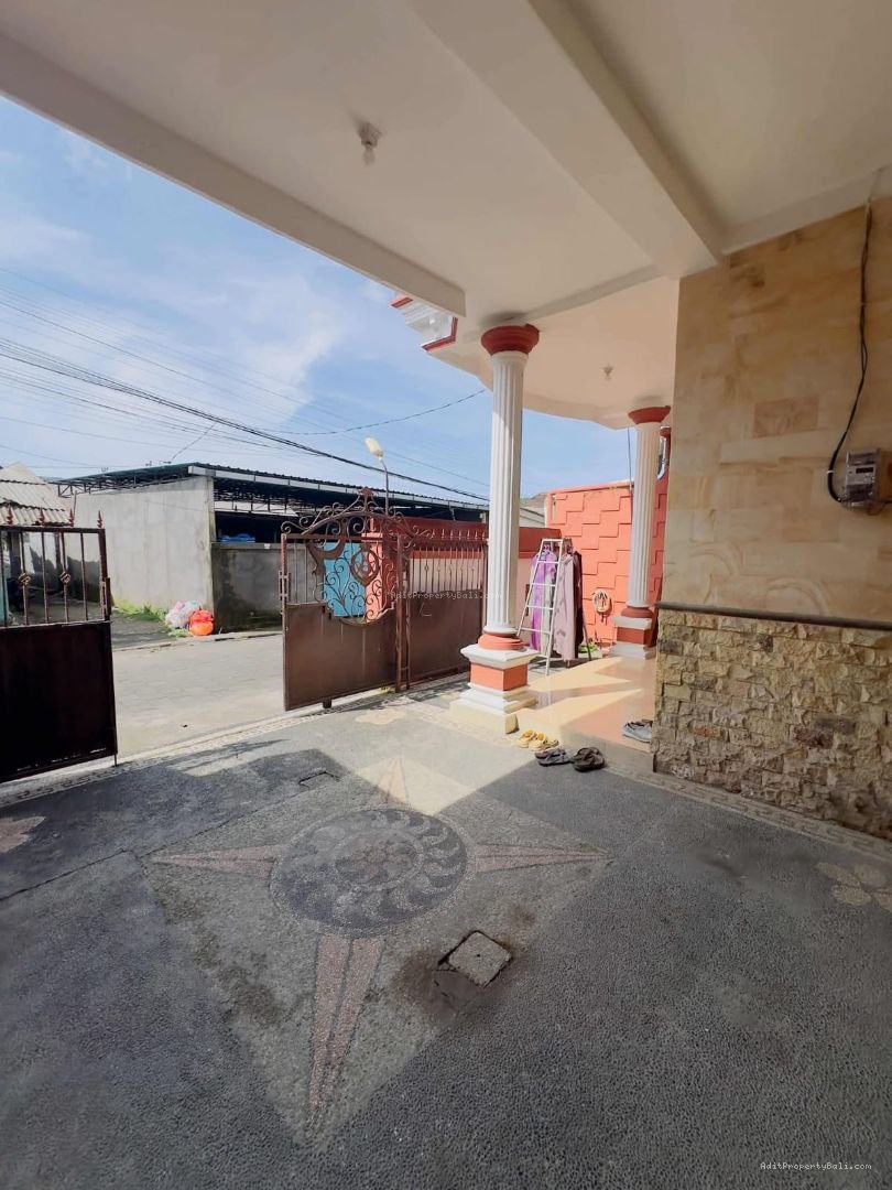 Rumah monang maningg