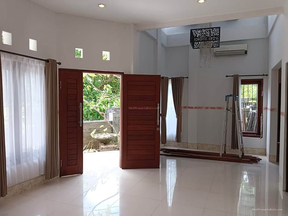 Rumah nuansa Kori ungasan