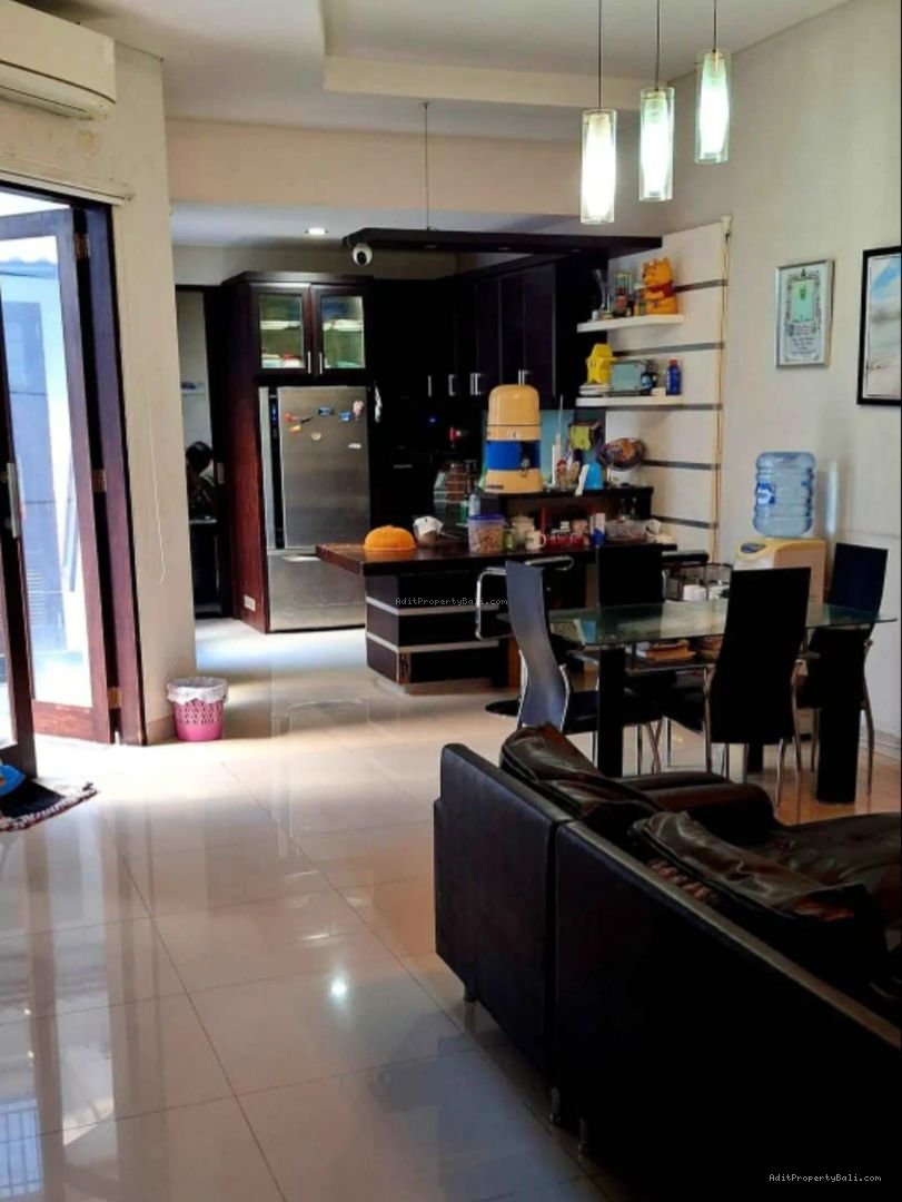 rumah renon