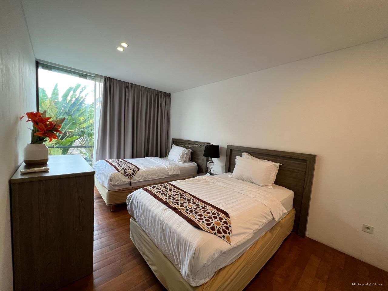 villa luxury brawaa