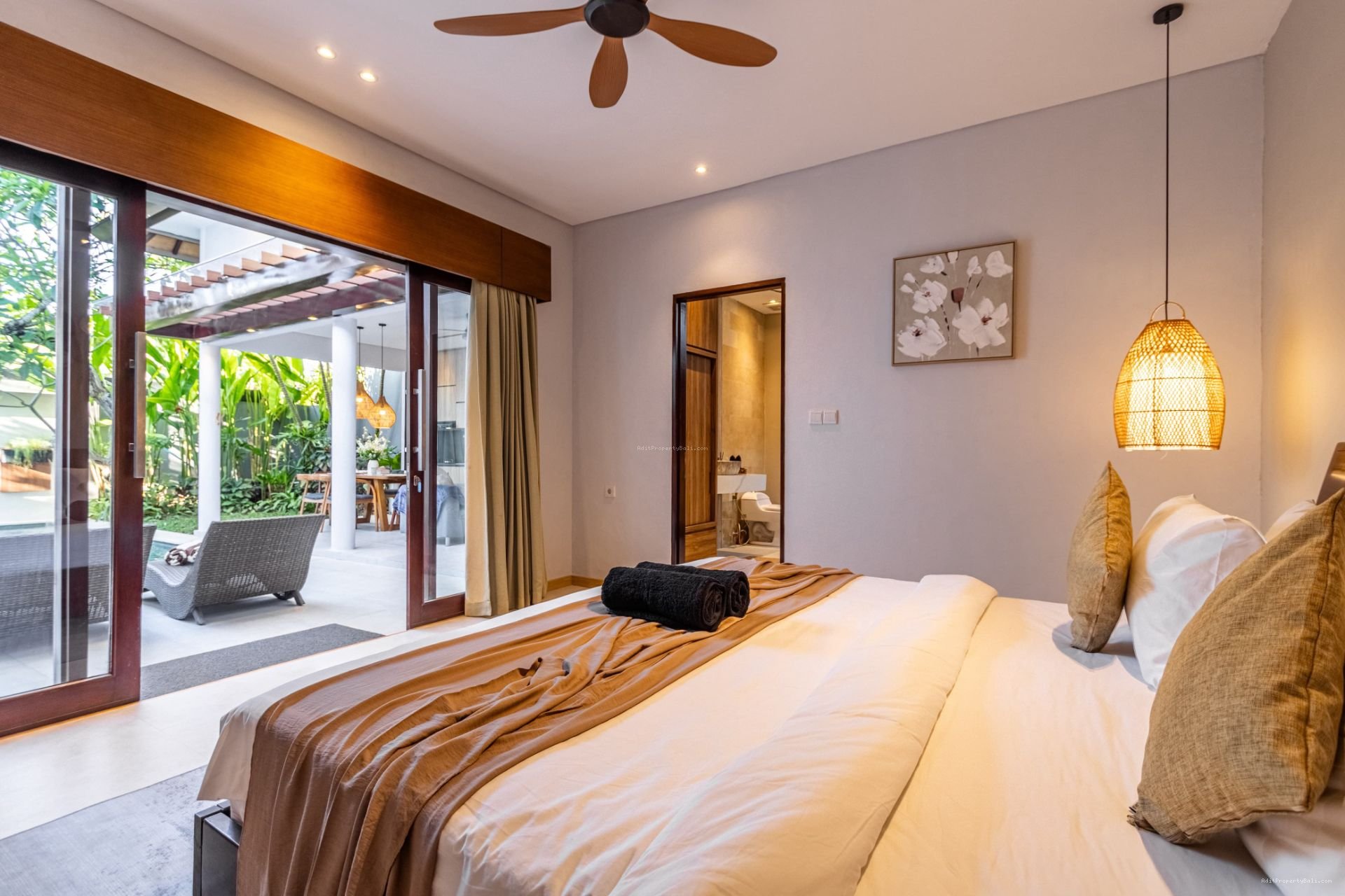 villa lantai 1 bumbakk