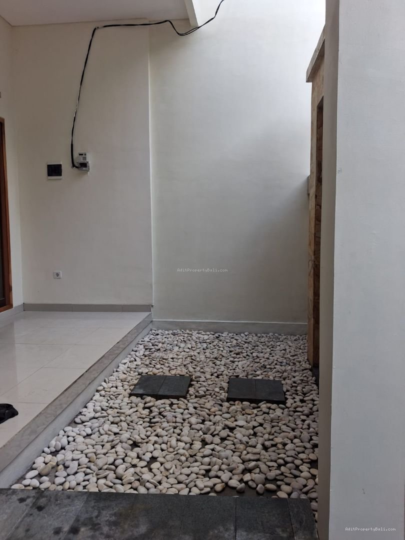 rumah semi villa pemogan dps